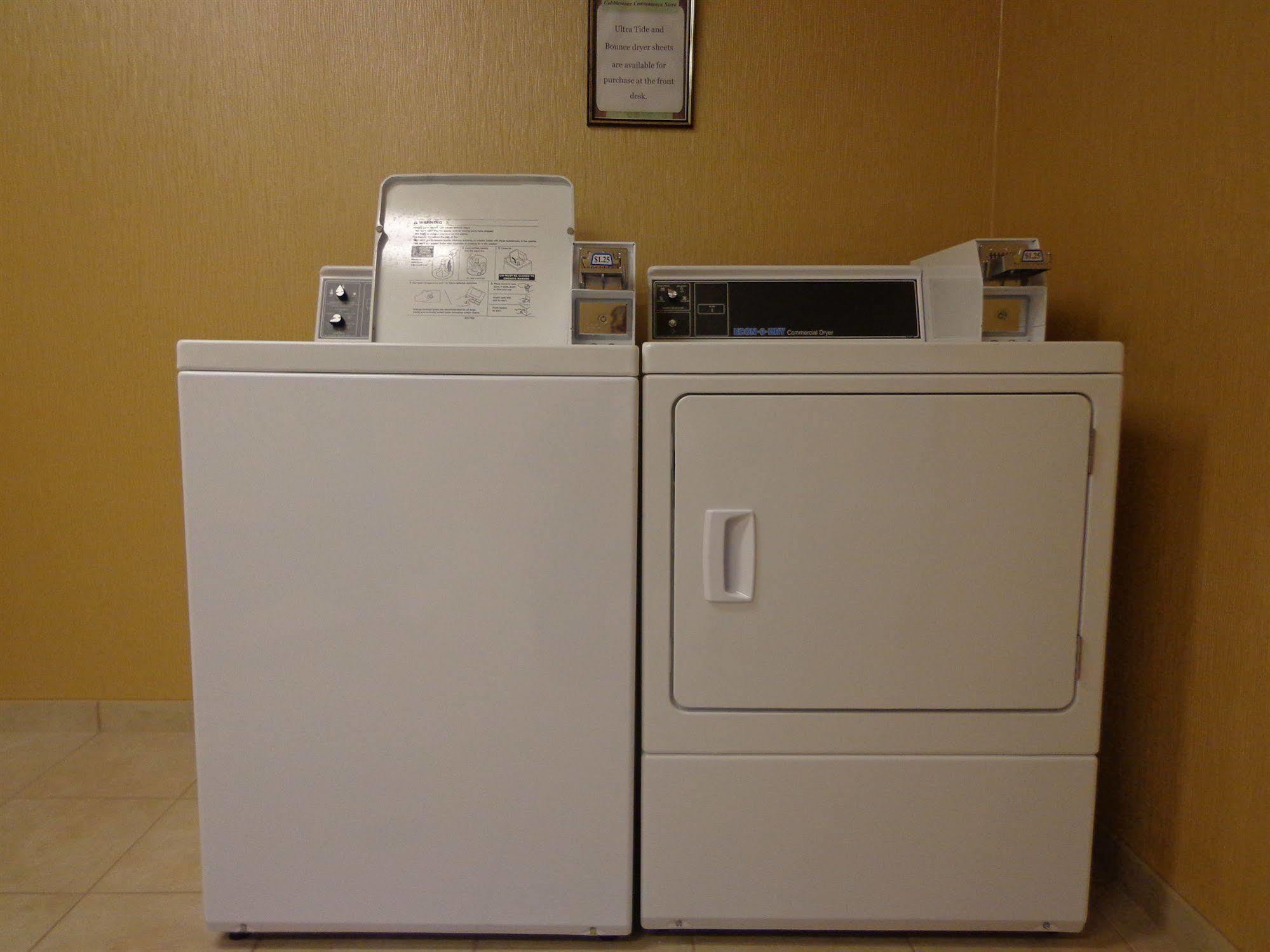 Cobblestone Inn & Suites - Marquette Luaran gambar