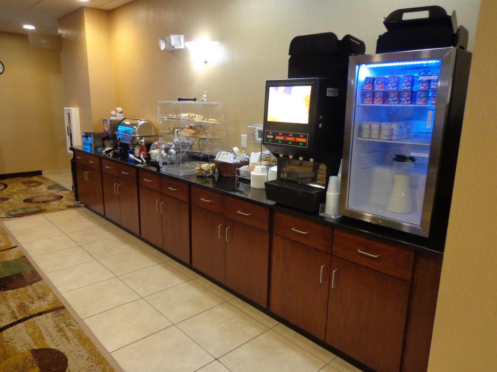 Cobblestone Inn & Suites - Marquette Luaran gambar