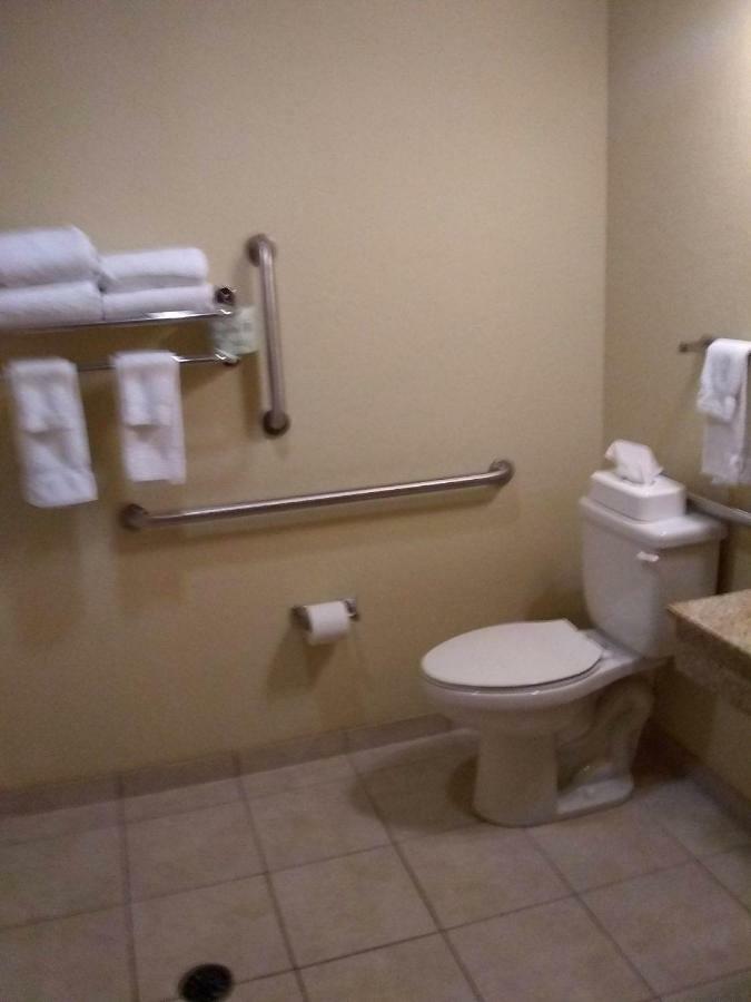 Cobblestone Inn & Suites - Marquette Luaran gambar